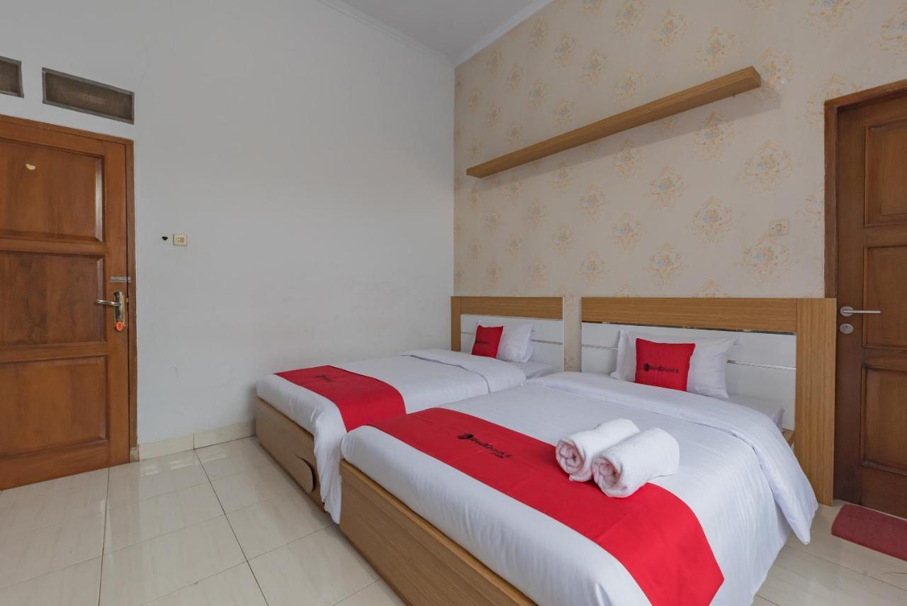 Hotel Reddoorz Syariah @ Jalan Siliwangi *
