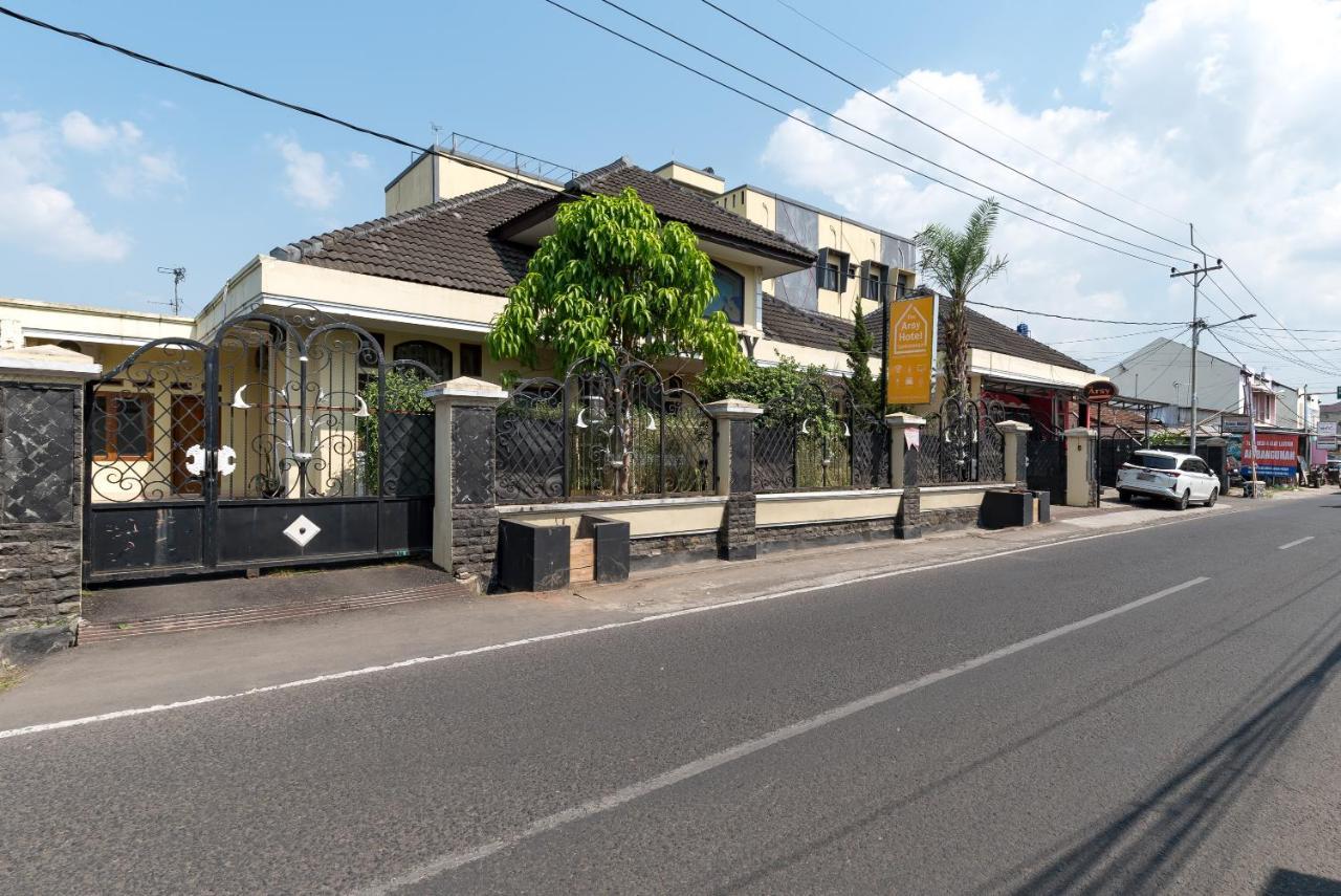 Hotel Reddoorz Syariah @ Jalan Siliwangi *